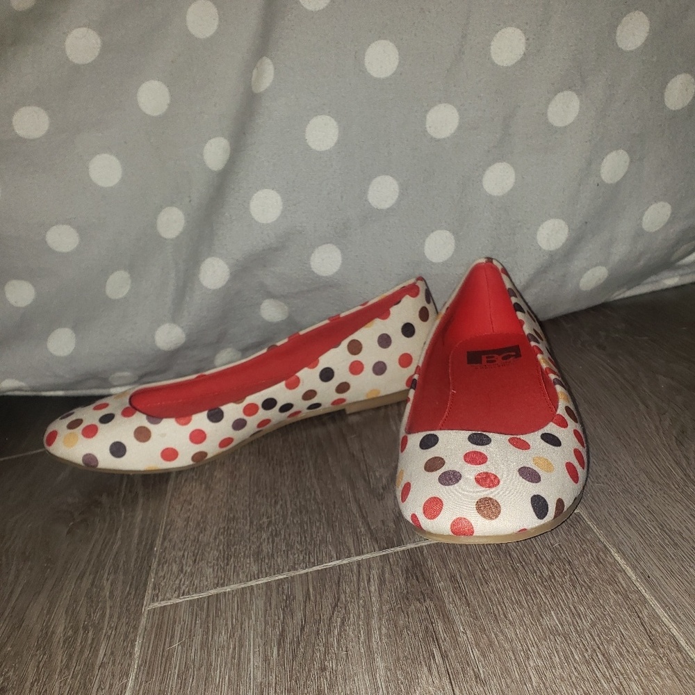 *SOLD* B.C. footwear polka dot flats Size 6 1/2
